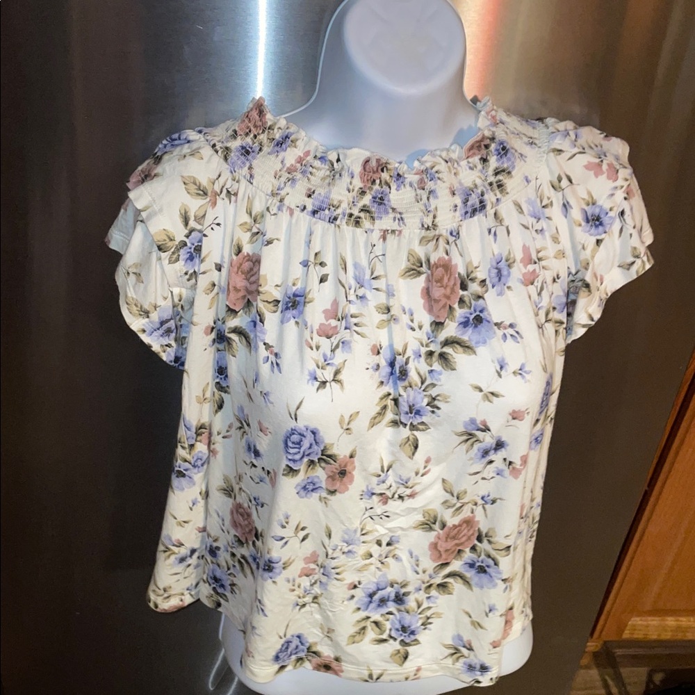 American Eagle Outfitters Floral Off-Shoulder Top 🦅🤍🌸🩵 - Picture 9 of 11